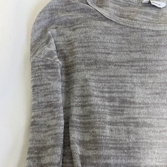 Reitman’s cropped long sleeve - Picture 2 of 2